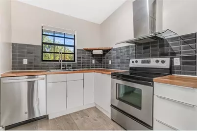 3000  Norwood Pl, Unit #N201, Boca Raton, FL 33431 - Photo 11