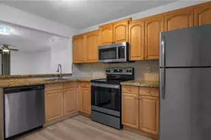 5681 Riverside Dr, Coral Springs, FL 33067 - Photo 9