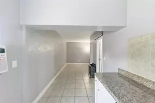 7809 NW 40th St, Coral Springs, FL 33065 - Photo 15