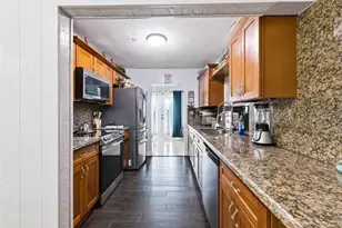 7809 NW 40th St, Coral Springs, FL 33065 - Photo 5