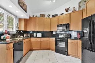 2251 NW 34th Terrace, Coconut Creek, FL 33066 - Photo 13