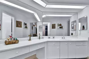 2251 NW 34th Terrace, Coconut Creek, FL 33066 - Photo 9