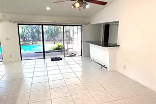 676 NW 107th Ln, Coral Springs, FL 33071 - Photo 7