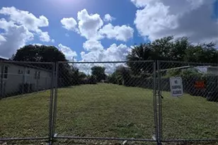 1810 NW 84th St, Miami, FL 33147 - Photo 3