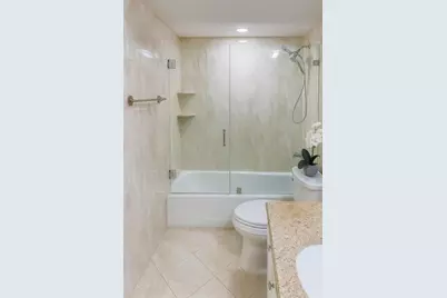 801 S Ocean Drive, Unit #206, Hollywood, FL 33019 - Photo 11