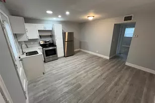 6840 Pembroke Rd, Pembroke Pines, FL 33023 - Photo 13