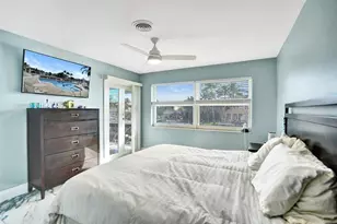 2330 NE 36th St, Lighthouse Point, FL 33064 - Photo 29