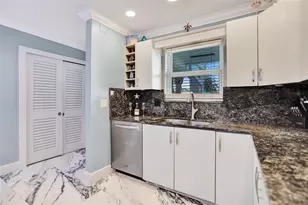 2330 NE 36th St, Lighthouse Point, FL 33064 - Photo 15