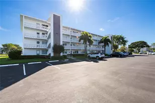 1111 Cambridge E, Deerfield Beach, FL 33442 - Photo 23