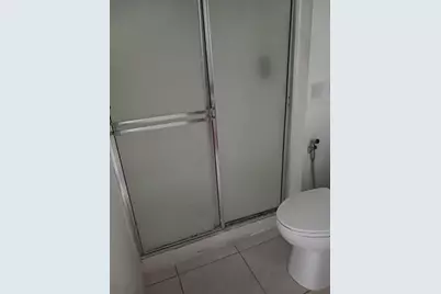 8307  Coral Lake Mnr, Coral Springs, FL 33065 - Photo 7