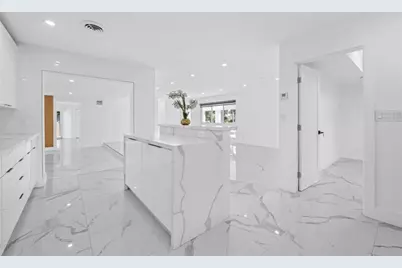 2185  Imperial Point Dr, Fort Lauderdale, FL 33308 - Photo 7