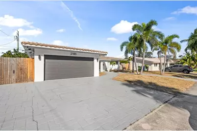 2185  Imperial Point Dr, Fort Lauderdale, FL 33308 - Photo 25