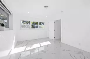 2185 Imperial Point Dr, Fort Lauderdale, FL 33308 - Photo 13