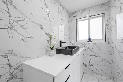 2185  Imperial Point Dr, Fort Lauderdale, FL 33308 - Photo 11