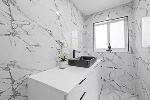 2185 Imperial Point Dr, Fort Lauderdale, FL 33308 - Photo 11