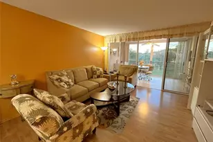 9501 Seagrape Dr, Davie, FL 33324 - Photo 15