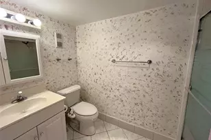 9501 Seagrape Dr, Davie, FL 33324 - Photo 19