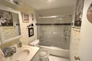 9501 Seagrape Dr, Davie, FL 33324 - Photo 9