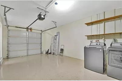 5544  Lakewood Cir, Unit #E, Pompano Beach, FL 33063 - Photo 11