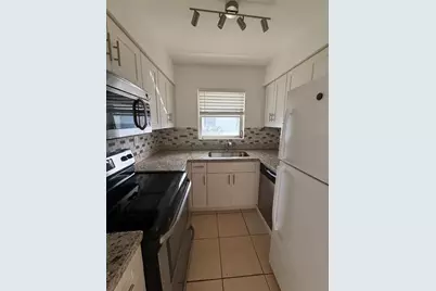 237 SE Park St, Unit #2, Dania Beach, FL 33004 - Photo 3
