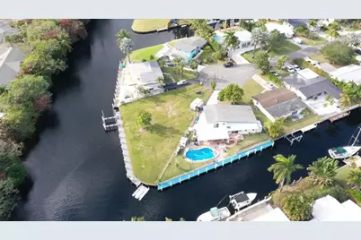 2630  Tortugas Ln, Fort Lauderdale, FL 33312 - Photo 3