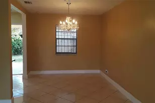 930 NE 160th St, North Miami Beach, FL 33162 - Photo 3