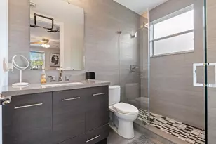 11382 Redberry Dr, Davie, FL 33330 - Photo 41