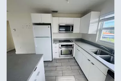 7910  Abbott Ave, Unit #2, Miami Beach, FL 33141 - Photo 5