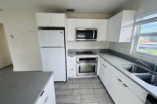 7910 Abbott Ave, Miami Beach, FL 33141 - Photo 5