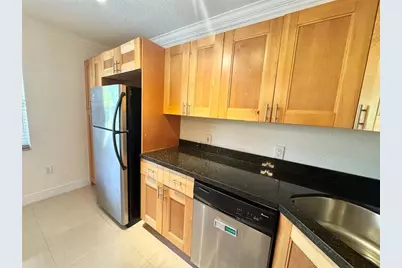 660 NE 11th Ave, Unit #203, Fort Lauderdale, FL 33304 - Photo 3