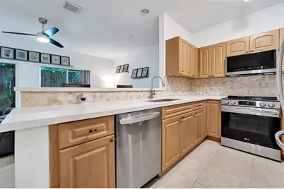 1743 NE 4th Ave, Fort Lauderdale, FL 33305 - Photo 9