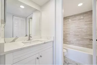 9430  Poinciana Pl, Unit #415, Davie, FL 33324 - Photo 21