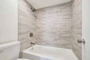 9430 Poinciana Pl, Davie, FL 33324 - Photo 23