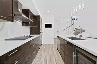 910 NE 16th Ter, Unit #2, Fort Lauderdale, FL 33304 - Photo 5