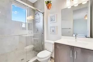 10595 S Lago Vista Cir, Parkland, FL 33076 - Photo 19