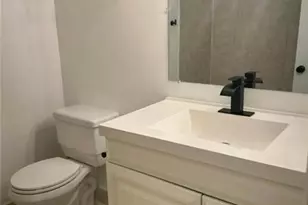 2801 N 34th Ave, Hollywood, FL 33021 - Photo 9