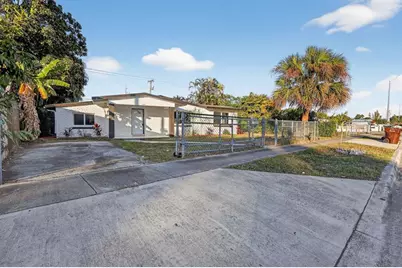 621  SE 1st St., Hialeah, FL 33010 - Photo 49
