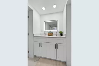 621  SE 1st St., Hialeah, FL 33010 - Photo 25