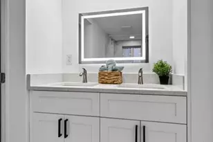 621 SE 1st St, Hialeah, FL 33010 - Photo 25