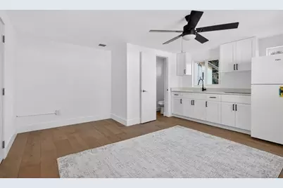 621  SE 1st St., Hialeah, FL 33010 - Photo 35