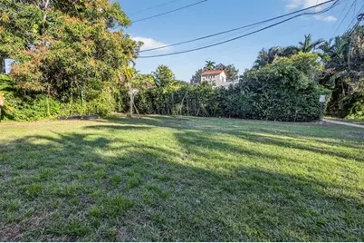 631  Curtiss Pkwy, Miami Springs, FL 33166 - Photo 41