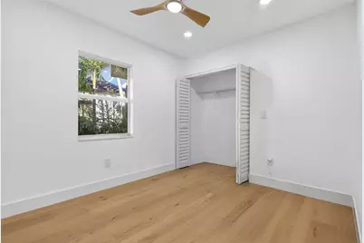 631  Curtiss Pkwy, Miami Springs, FL 33166 - Photo 27