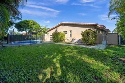 11210 NW 39th St, Coral Springs, FL 33065 - Photo 25