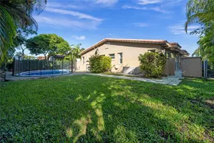 11210 NW 39th St, Coral Springs, FL 33065 - Photo 19