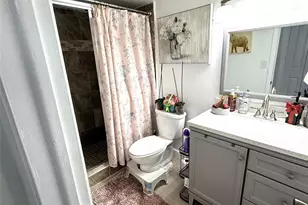 1101 Colony Point Cir, Pembroke Pines, FL 33026 - Photo 11