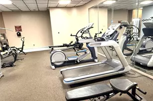 1101 Colony Point Cir, Pembroke Pines, FL 33026 - Photo 25