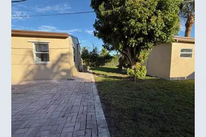 1966 NE 177, North Miami Beach, FL 33162 - Photo 23