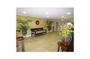 1800 Sans Souci Blvd Unit, North Miami, FL 33181 - Photo 19