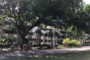 1800 Sans Souci Blvd Unit, North Miami, FL 33181 - Photo 13