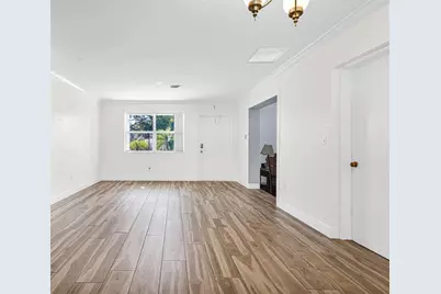 341 NW 37th St, Deerfield Beach, FL 33064 - Photo 7